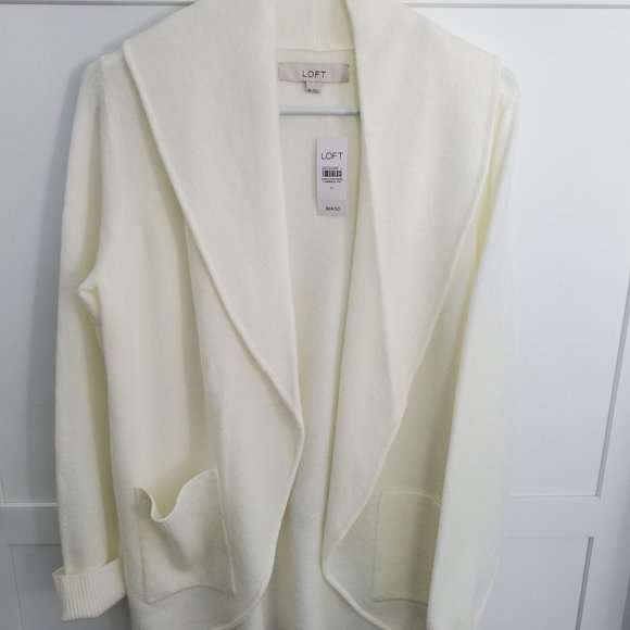 LOFT Sweaters - LOFT size Medium Shawl Collar Open front Cardigan with pockets